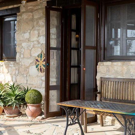'I Folia' Village House With Roof Garden And Terrace Pissouri Exterior photo