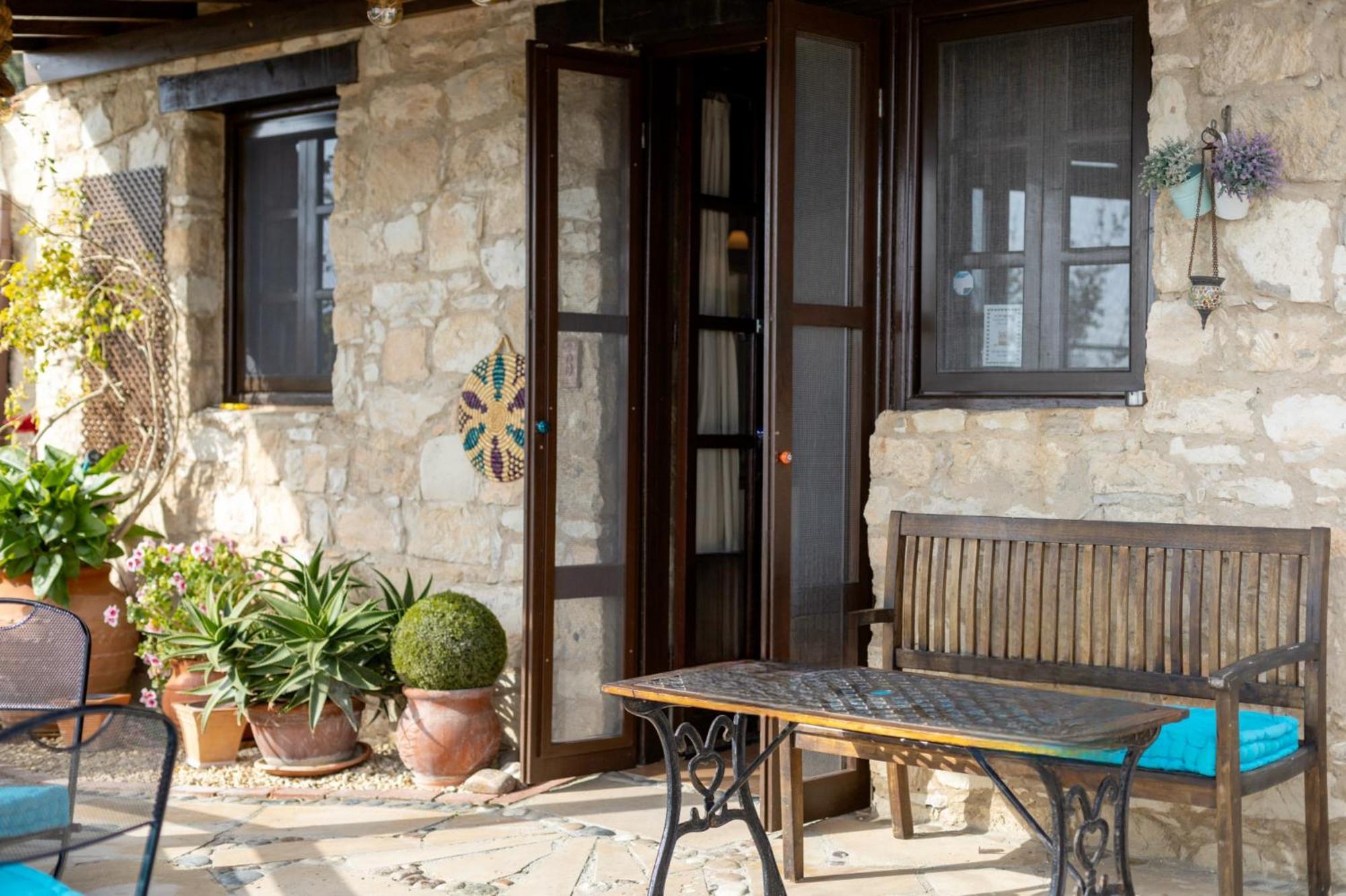 'I Folia' Village House With Roof Garden And Terrace Pissouri Exterior photo